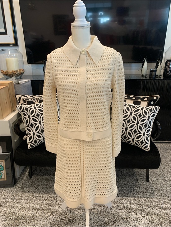 St. John Dresses & Skirts - St. John Cream Openwork Crochet Set w slip. Size 8. Worn once